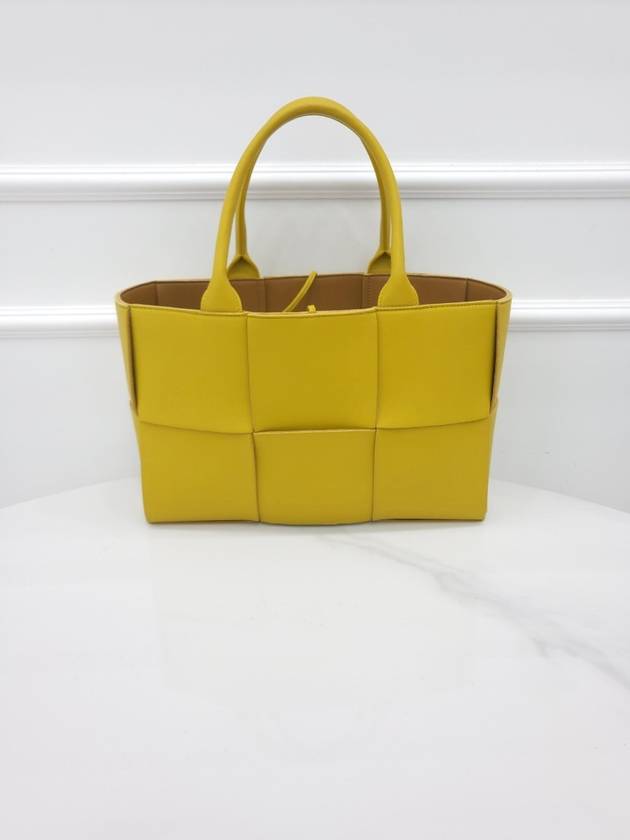 Bottega veneta Bottega veneta Intrecciato Arco Tote Bag Small 652867
