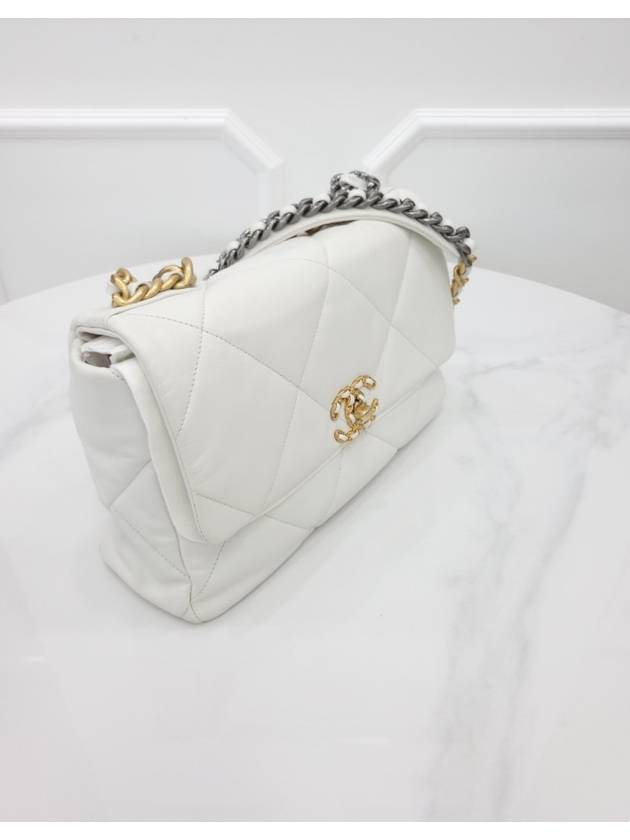 19Flap Bag White Large AS1161 Chanel