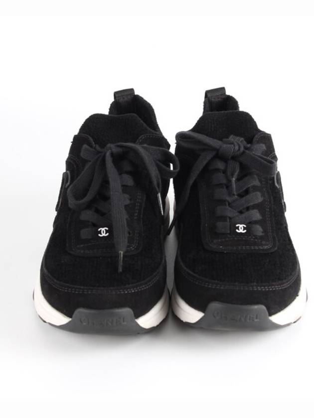 CC logo knit cruise sneakers 37 5 245 Chanel