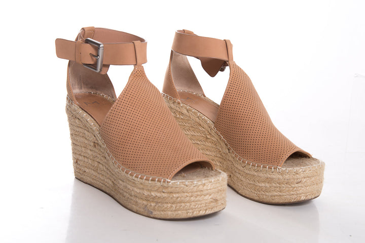 Marc Fisher Natural Espadrille SZ 8