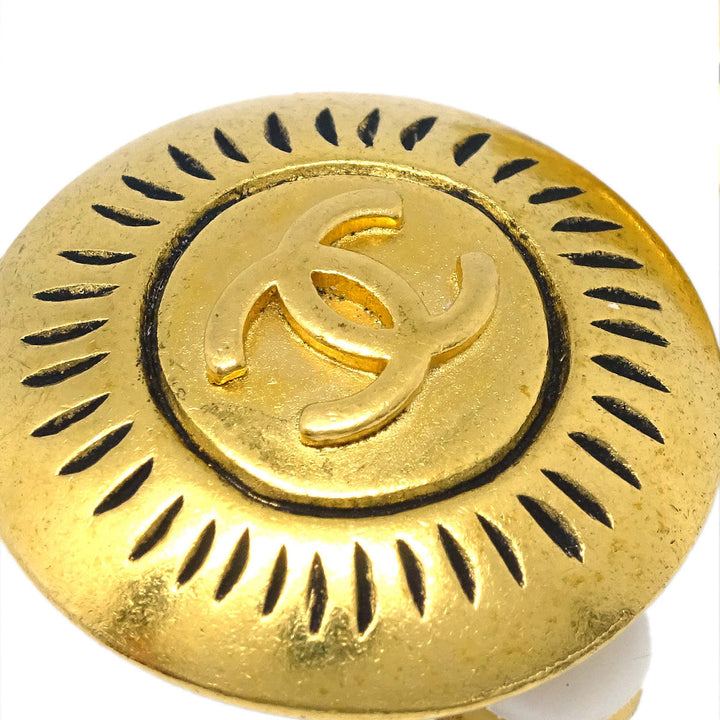 Top Quality Chanel Button Earrings Gold Clip-On 96C