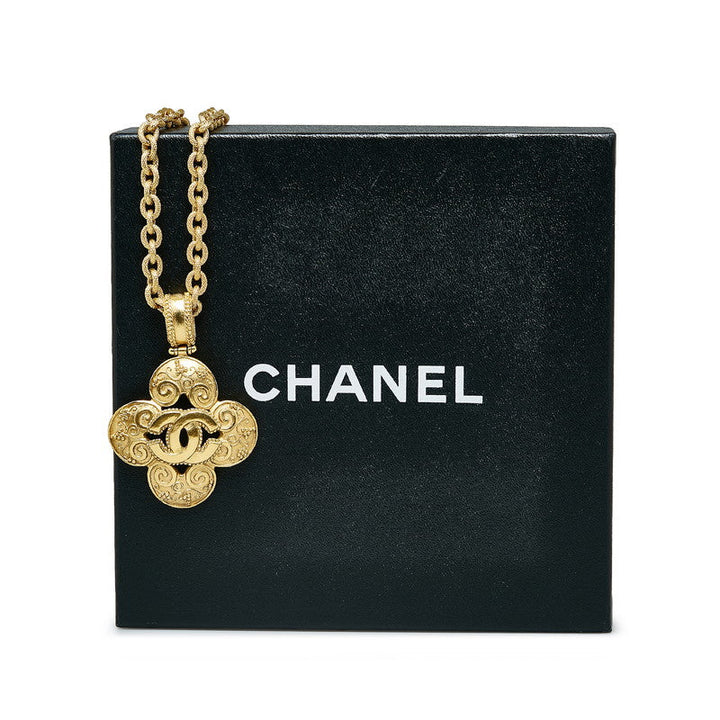 Top Quality Chanel Vintage Cocomark Clover Necklace Gold Ladies