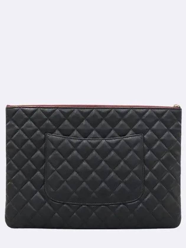 A82552 Black Caviar Classic Large CC Gold Logo Clutch Chanel