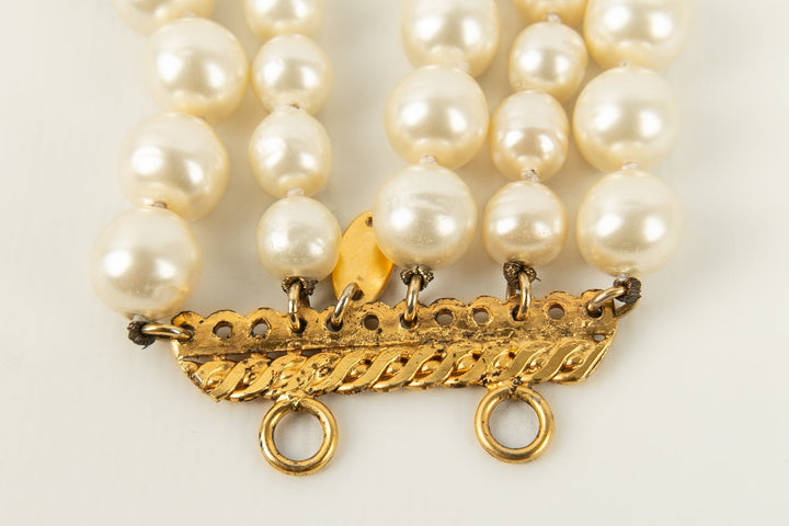 Bracelet de perles nacr√©es Chanel