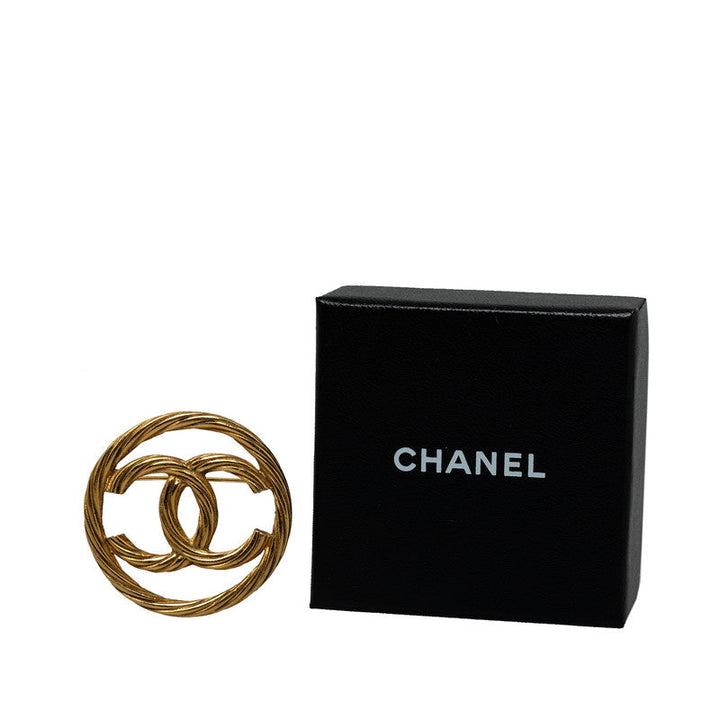 Top Quality Chanel Vintage Cocomark Turned Brochure Gold   Chanel