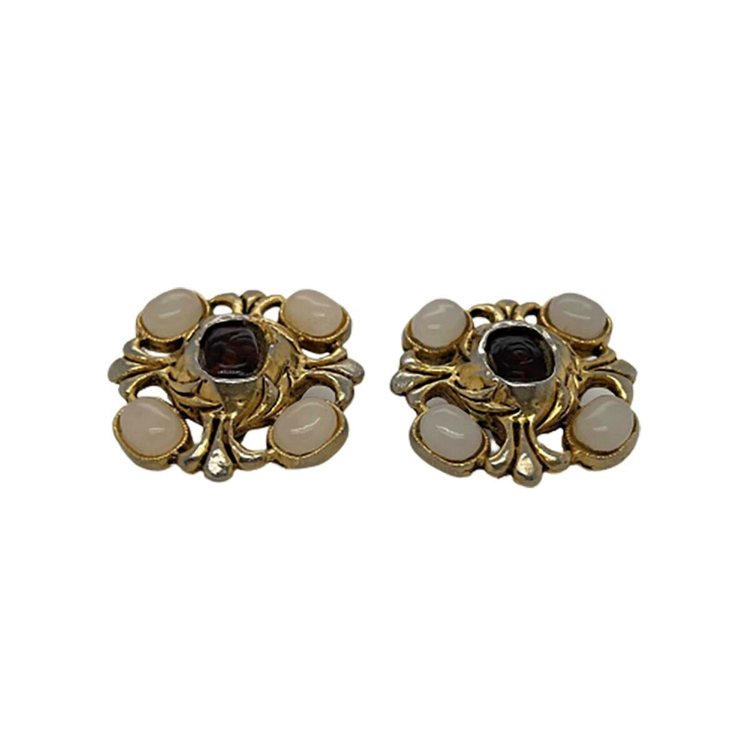 Chanel - Gripoix Red White Clip On Gold Tone Earrings 70s-80' Vintage