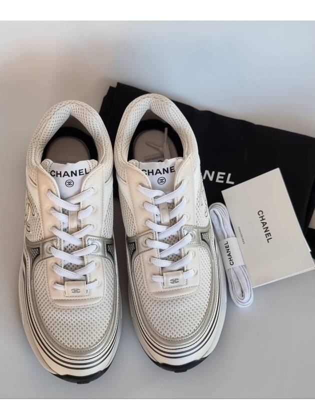 Women CC Logo Fabric Laminated Low Top Sneakers Silver Ivory Chanel
