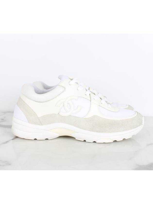 CC logo cruise sneakers 43 280 Chanel