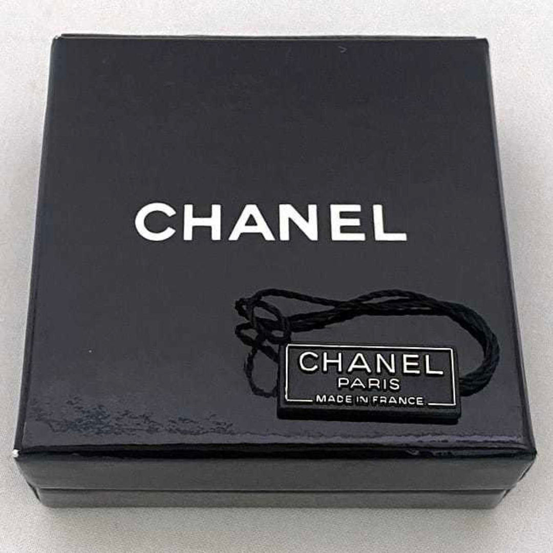 Chanel boucles d'oreilles Earrings