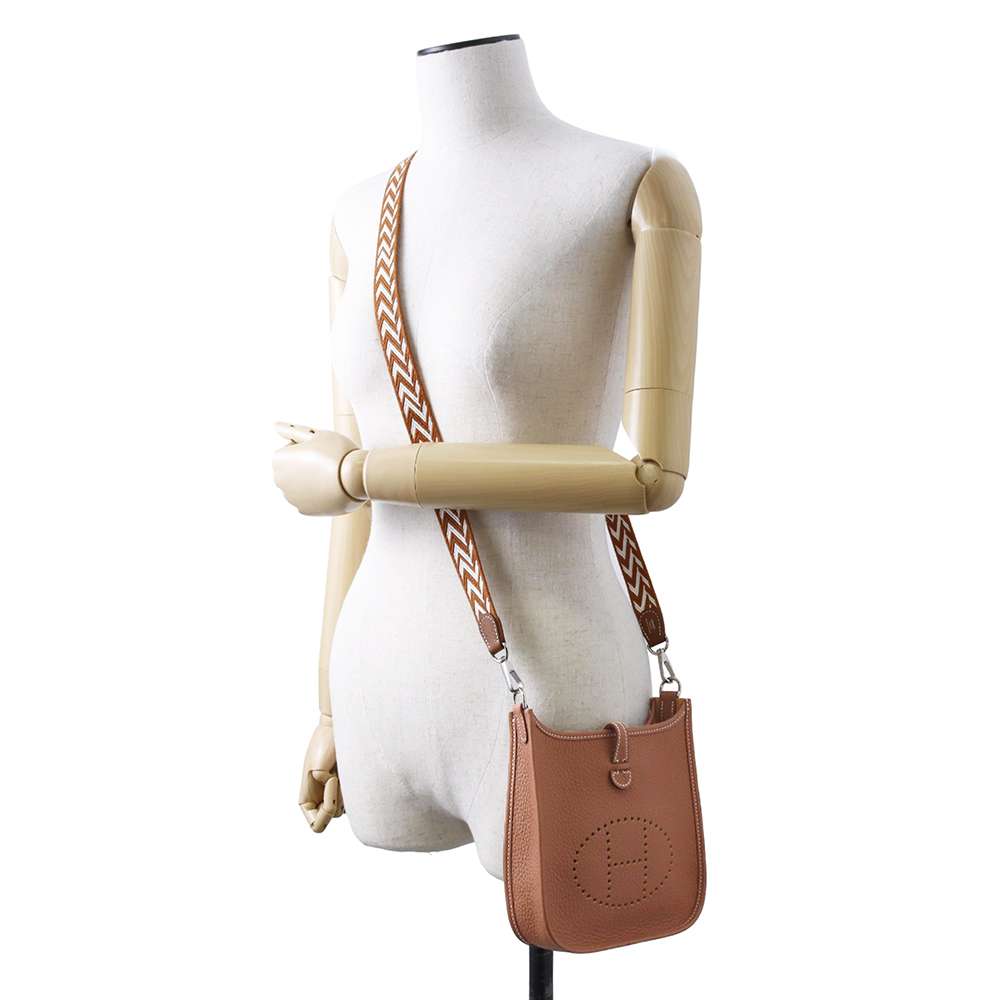 HERMES Evelyne Amazon Gold Taurillon Clemence Size TPM