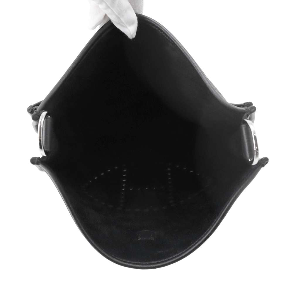 HERMES Evelyne3 Black Taurillon Clemence Size PM