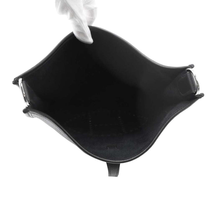 HERMES Evelyne3 Black Taurillon Clemence Size PM