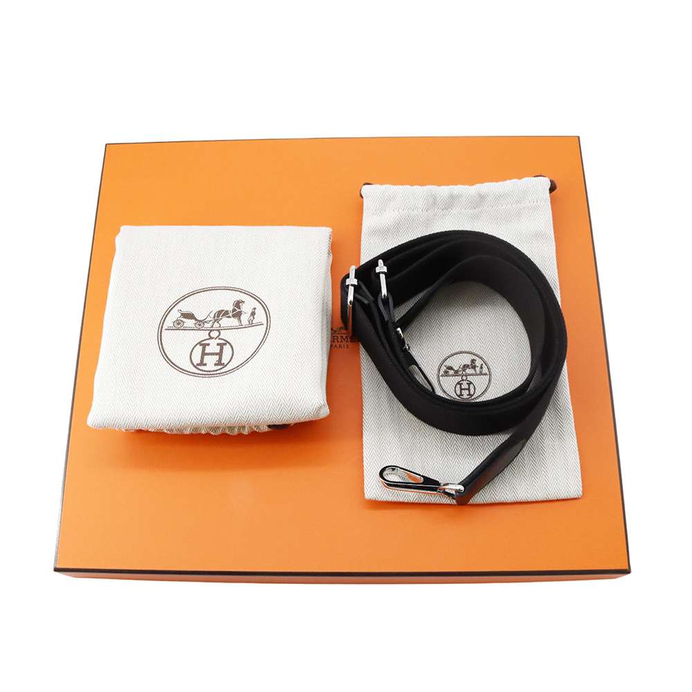 HERMES Evelyne3 Black Taurillon Clemence Size PM