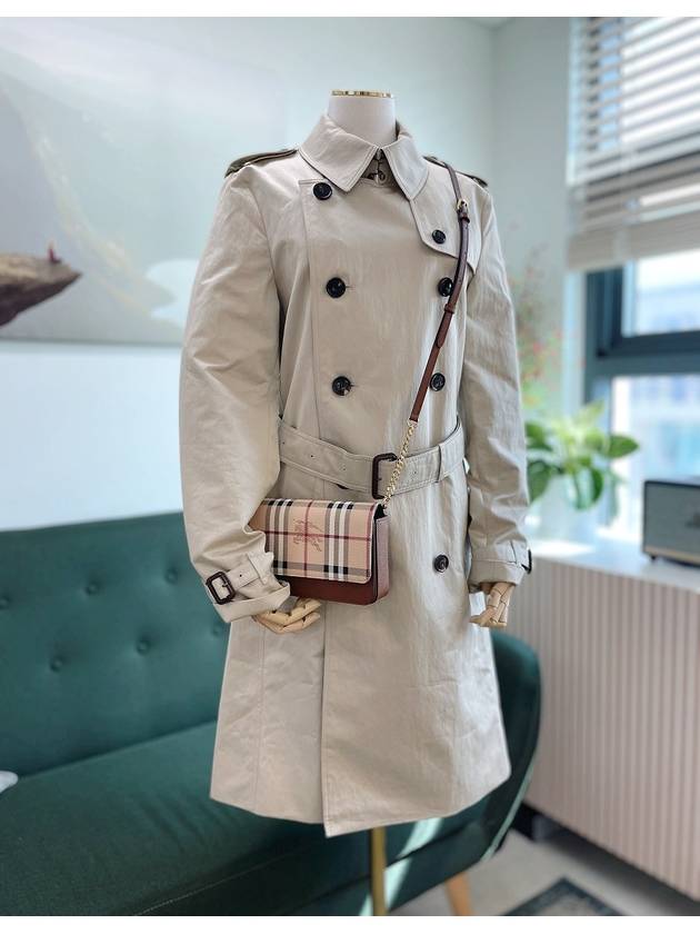 Burberry WoMen's Harbon Trench Coat Beige