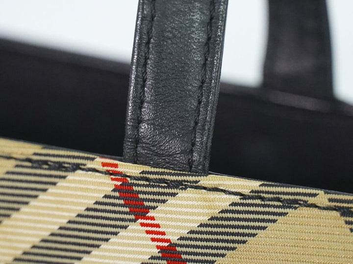 BURBERRY Handbag