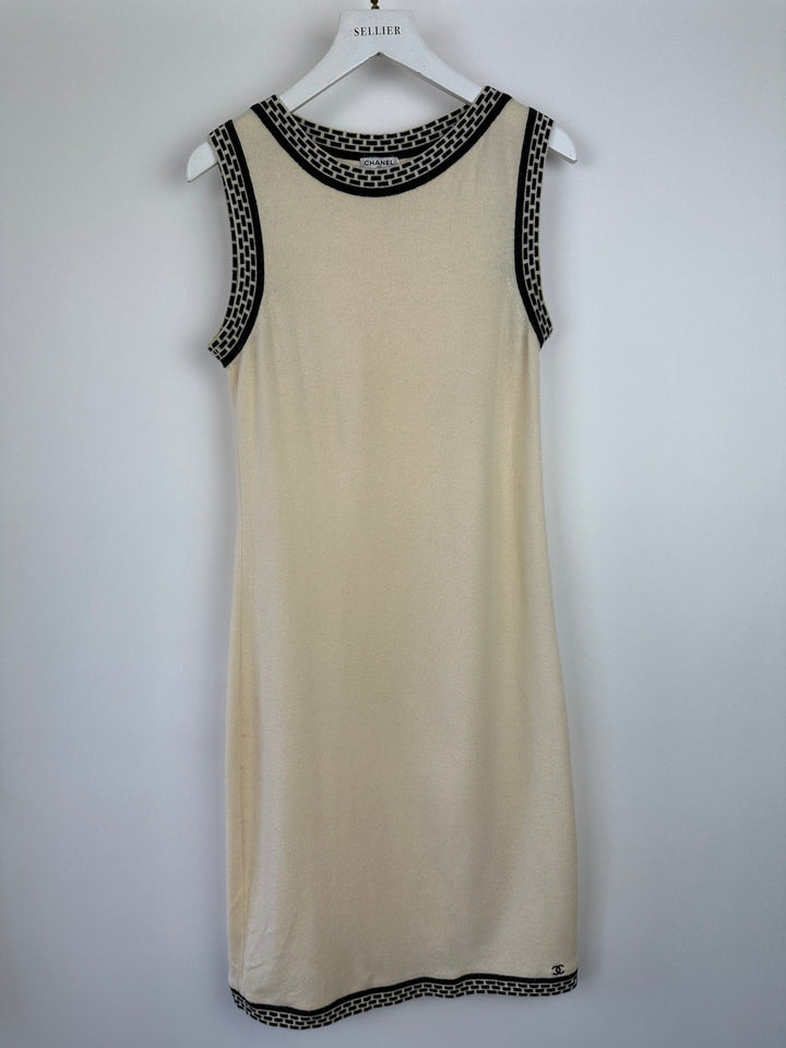 Top Quality Chanel 04A Cashmere Midi Dress and Longline igan Set With Grey Trim Detail FR 36 (UK 8)