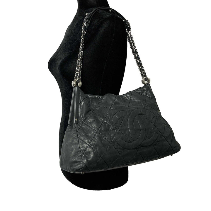 Chanel - Sea Hit CC Iridescent Calfskin Medium Black Shoulder Bag