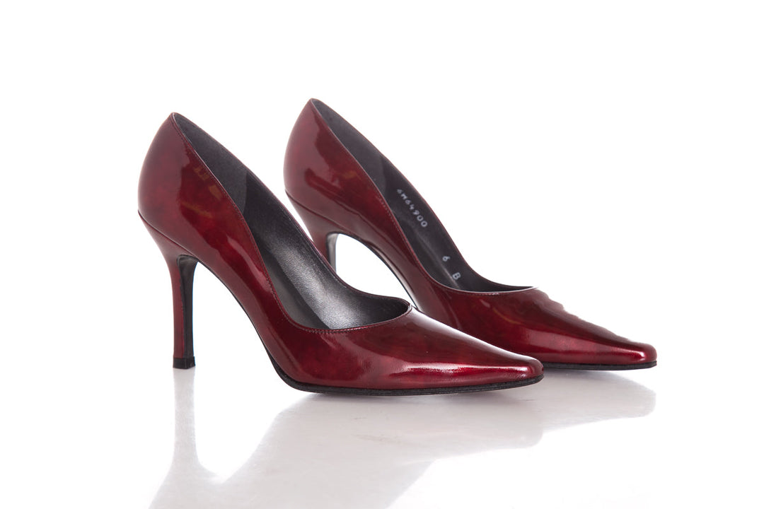 Stuart Weitzman Burgundy Patent Leather Heels SZ 6