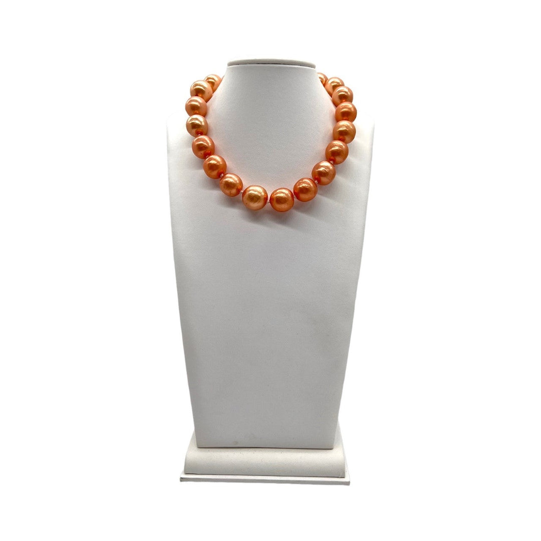 Vintage Top Quality Chanel bag Peach Synthetic Pearl Necklace