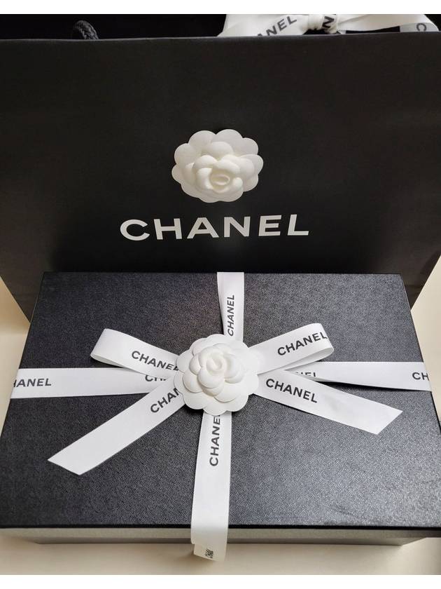 Fabric Suede Calfskin Low-Top Sneakers Dark Grey Chanel