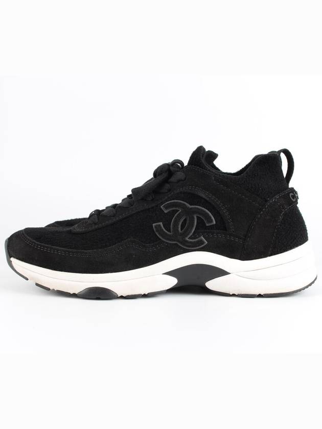 CC logo knit cruise sneakers 37 5 245 Chanel