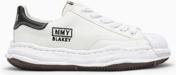 WHITE CANVAS BLAKEY LOW-TOP SNEAKERS