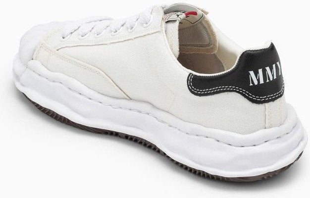 WHITE CANVAS BLAKEY LOW-TOP SNEAKERS