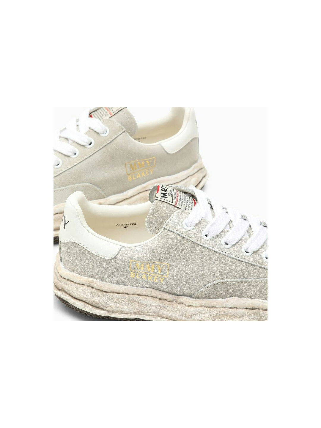 BLAKEY LIGHT GREY LEATHER LOW TRAINER