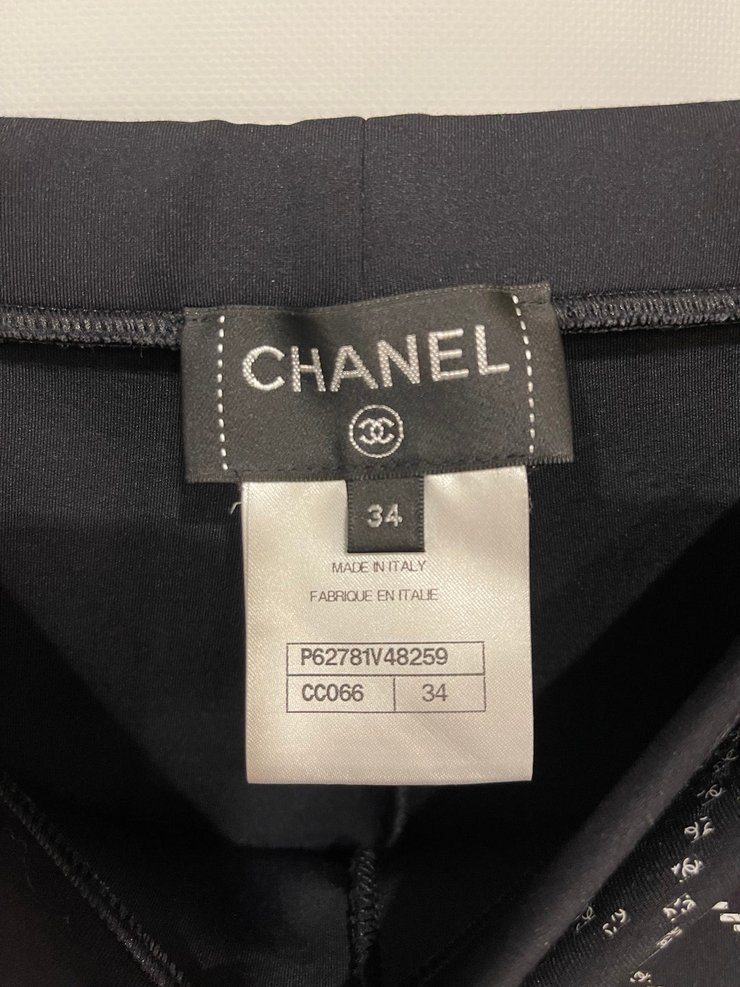 Top Quality Chanel Black Leggings with Silver Quilted Details Size FR 34 (UK 6)