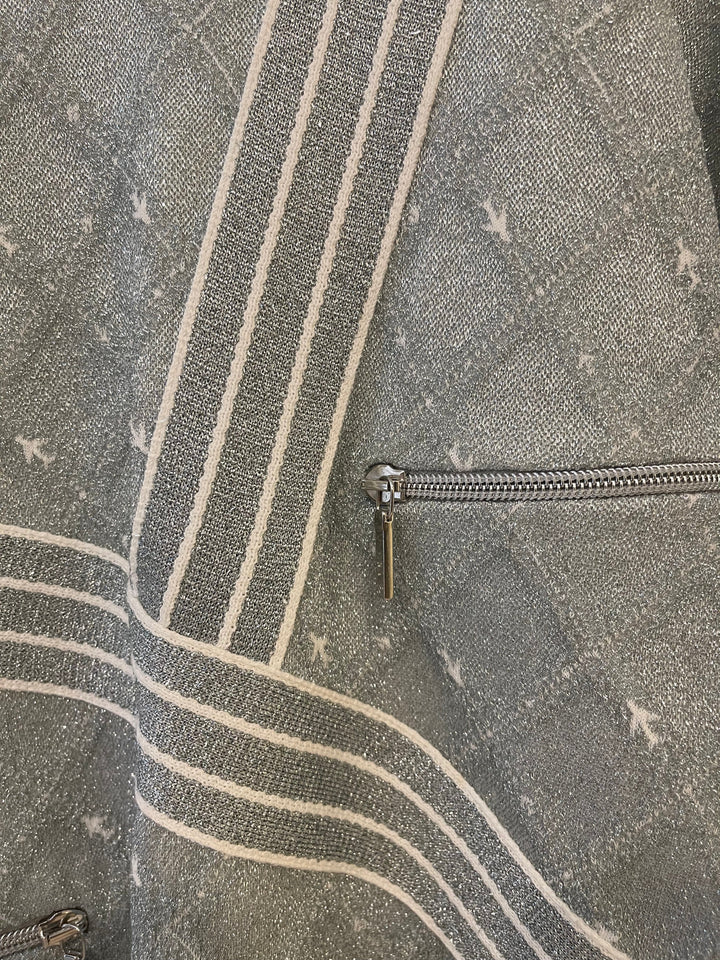 *HOT COLLECTION* Top Quality Chanel Spring / Summer 2016 Grey Metallic Airline Collection Jumper with Zip and Plane Details Size FR 36 (UK 8) RRP ¬£2,400