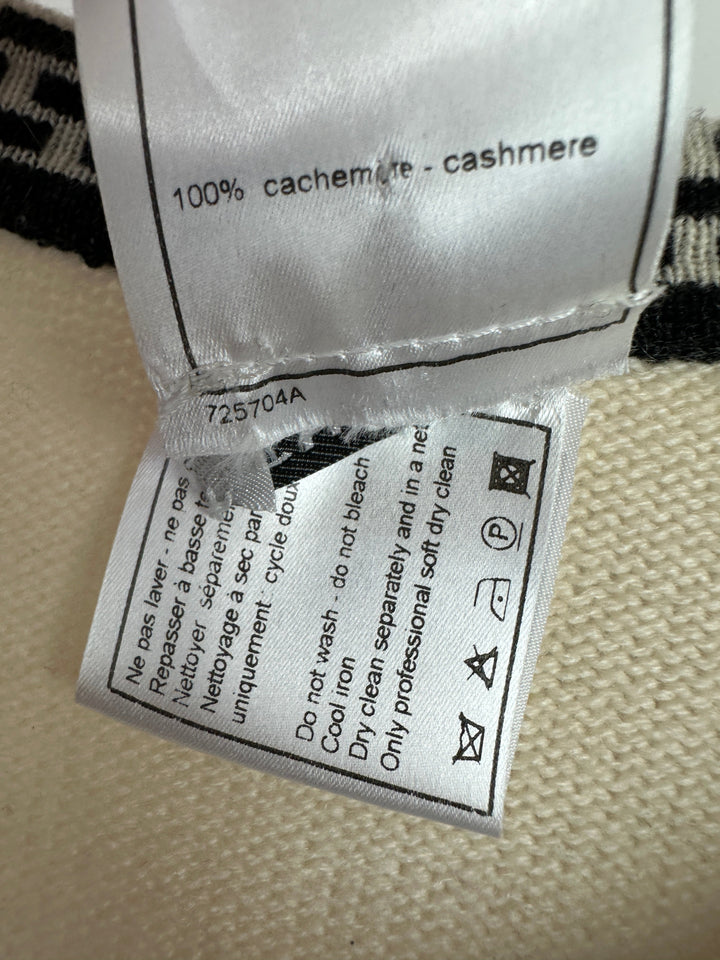 Top Quality Chanel 04A Cashmere Midi Dress and Longline igan Set With Grey Trim Detail FR 36 (UK 8)