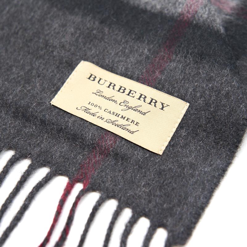 Burberry The Classic Check Cashmere Scarf