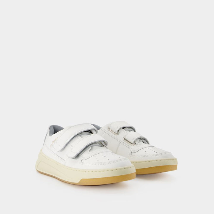 STEFFEY FRIEND SNEAKERS