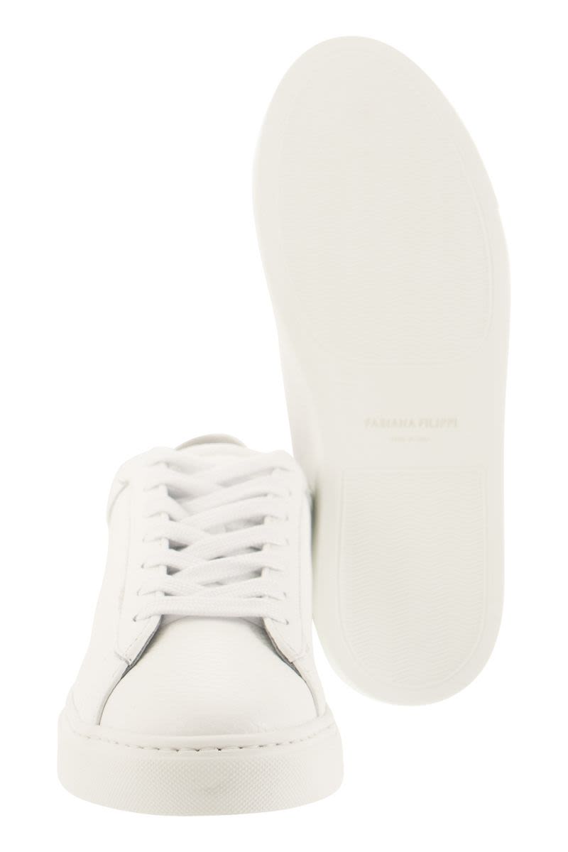 LEATHER SNEAKERS