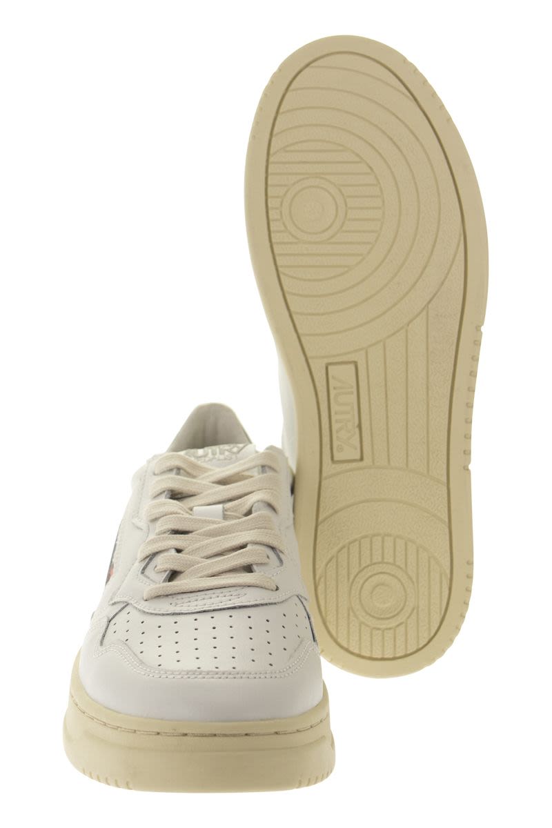 MEDALIST LOW - LEATHER SNEAKERS