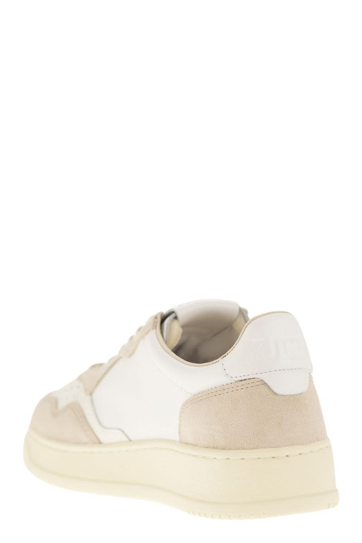 Medalist Sneakers