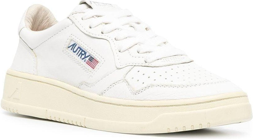 MEDALIST LOW SNEAKERS