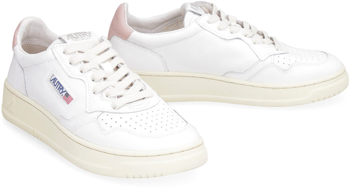 WHITE/PINK LEATHER MEDALIST SNEAKERS