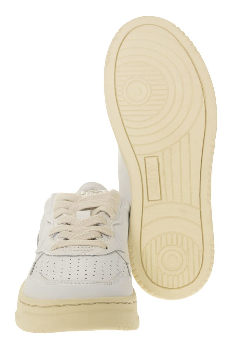 MEDALIST LOW - LEATHER SNEAKERS
