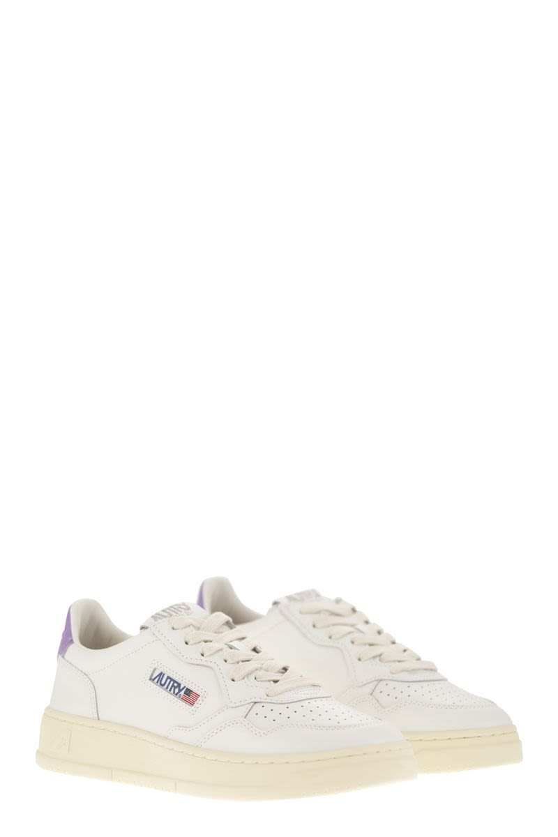 WHITE/LAVENDER LEATHER MEDALIST SNEAKERS
