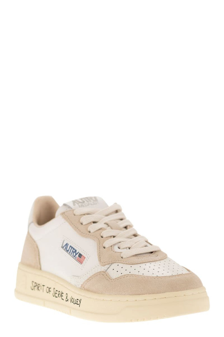 MEDALIST LOW - LEATHER TRAINERS