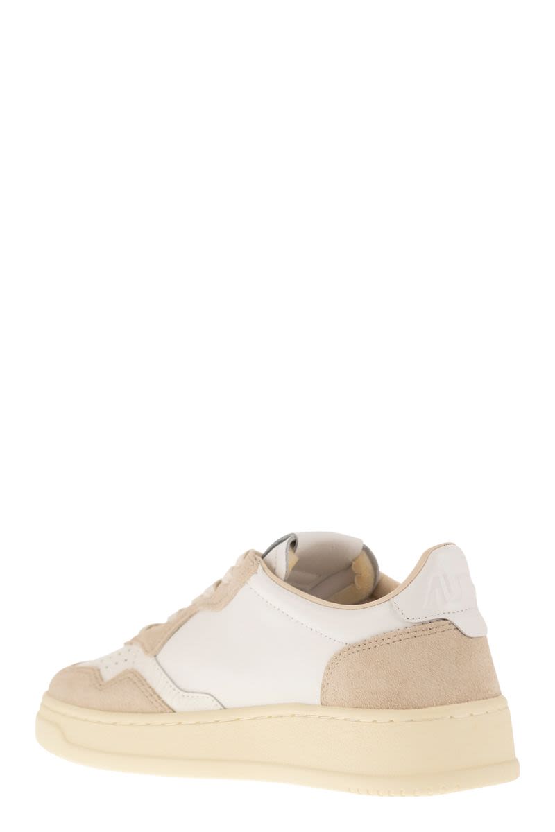 MEDALIST LOW - LEATHER TRAINERS