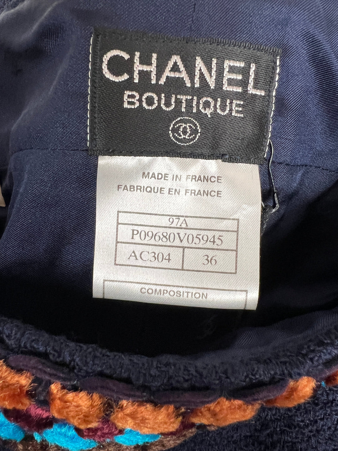 Top Quality Chanel for Bergdorf Newman AW/97 Navy Boucle Cropped Jacket with Matching Trousers Size FR 36 (UK 8)