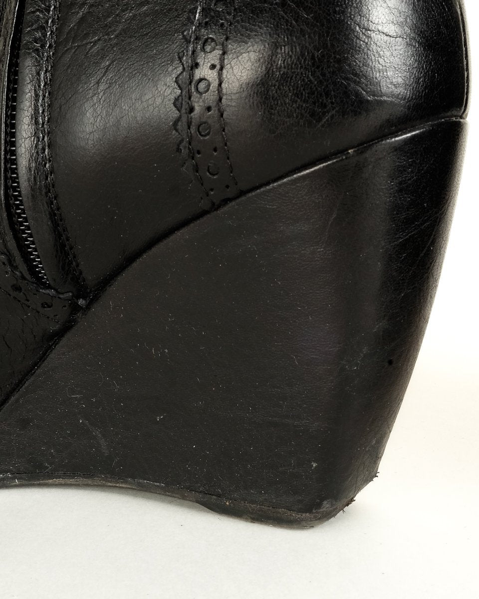 Balenciaga Black Leather Round Toe Booties 39.5