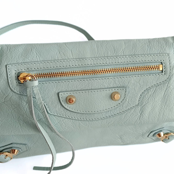 Top Quality Balenciaga Top Quality Balenciaga Top Quality Balenciaga Giant Clutch with shoulder strap in aqua green leather