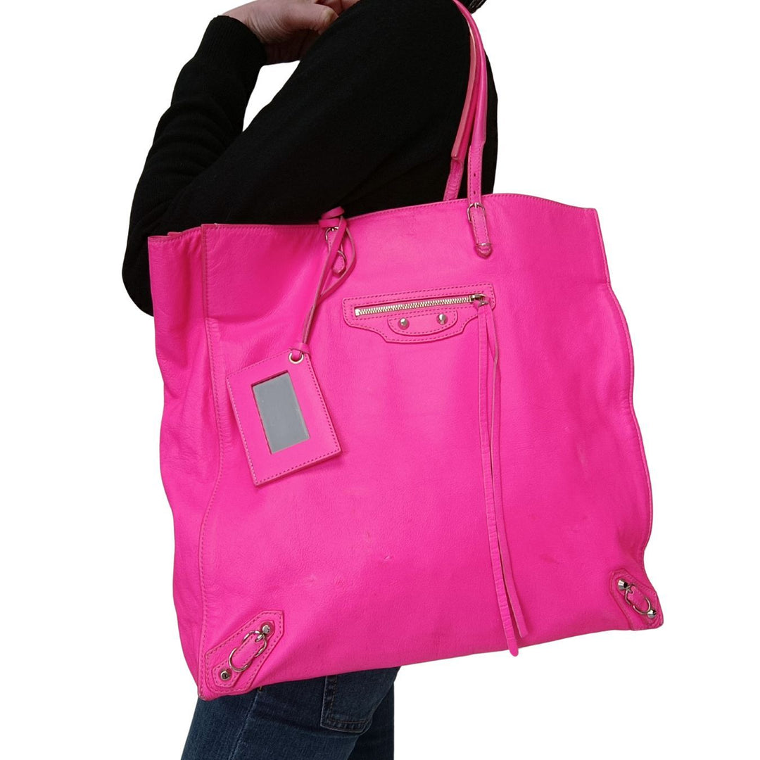 Top Quality Balenciaga Top Quality Balenciaga Top Quality Balenciaga Papier vertical shoulder bag in fuchsia leather