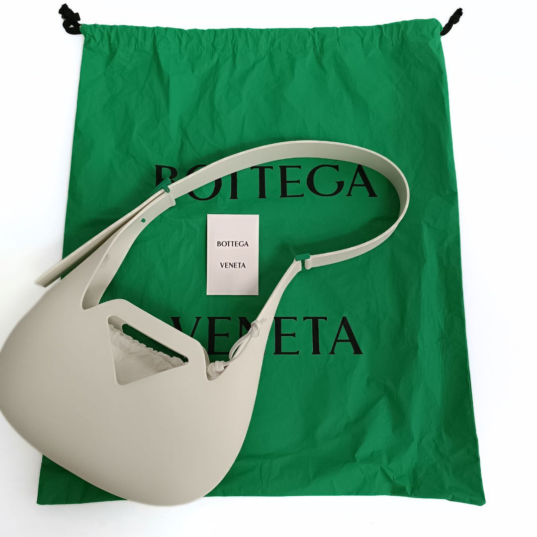 Bottega veneta Bottega veneta Bottega veneta Small Punch Rubber bag in white rubber