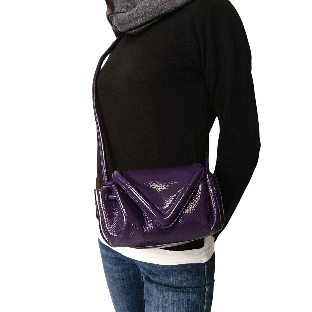 Bottega veneta Bottega veneta Bottega veneta Becco shoulder bag in purple textured leather