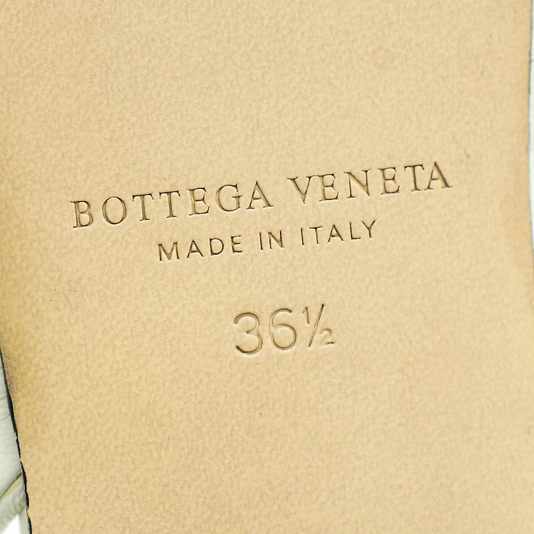 Bottega Veneta Cream Spiral Flat Sandals 36.5