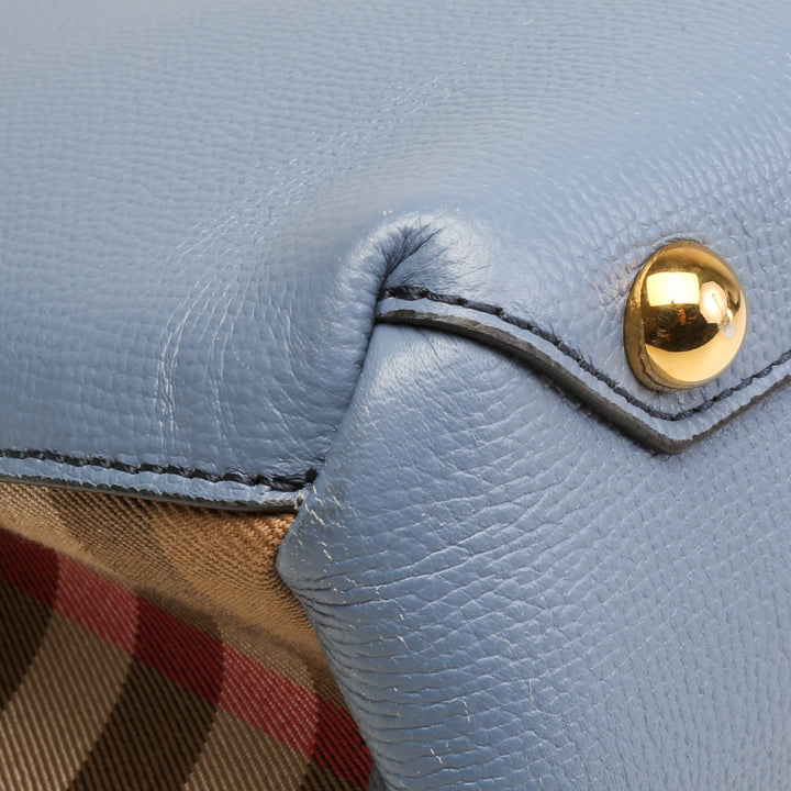BURBERRY House Banner Tote - Baby Blue